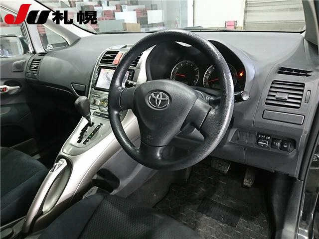 TOYOTA AURIS 2008