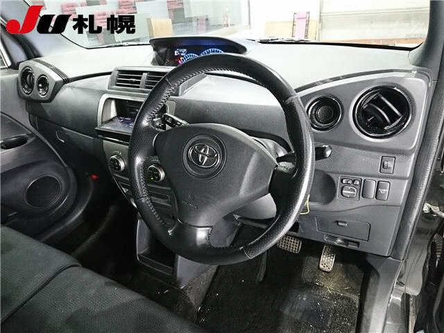 TOYOTA BB 2010