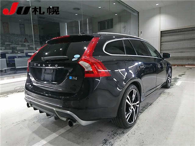 VOLVO V60 2012