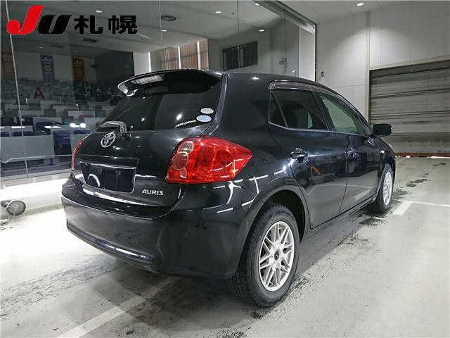 TOYOTA AURIS 2008