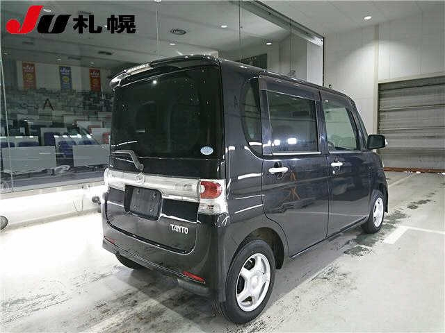 DAIHATSU TANTO 2008