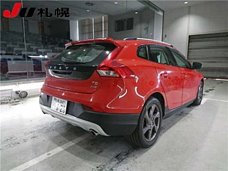 VOLVO V40 2013
