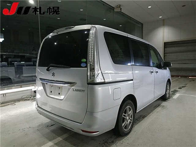 SUZUKI LANDY 2014