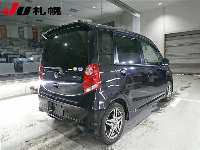 HONDA LIFE 2010