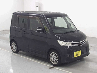 NISSAN ROOX 2013