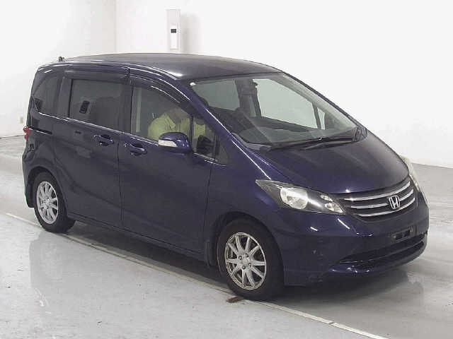 HONDA FREED 2010