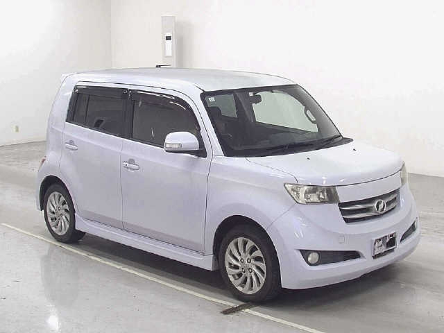TOYOTA BB 2008