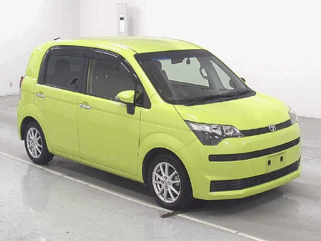 TOYOTA SPADE 2015