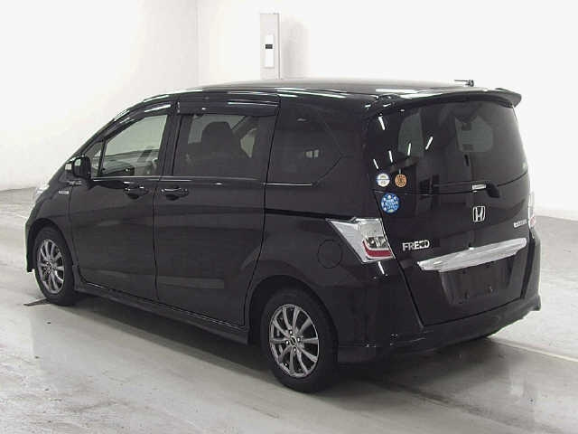 HONDA FREED 2013