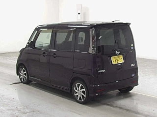 NISSAN ROOX 2011
