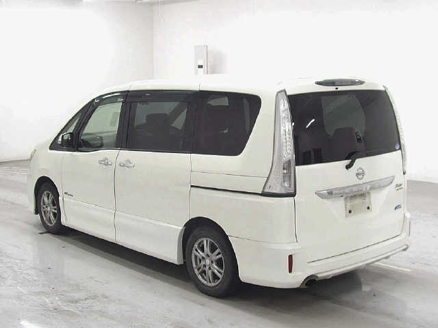 NISSAN SERENA 2012