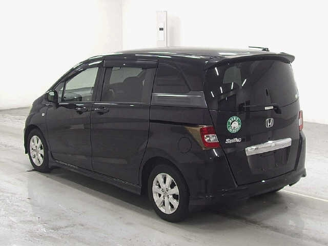 HONDA FREED 2010