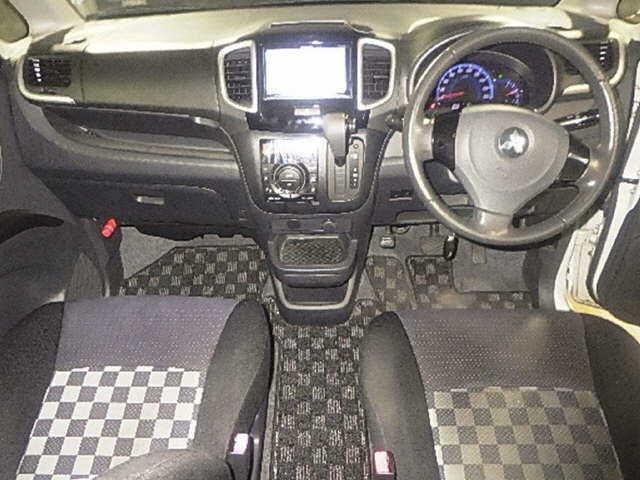 MITSUBISHI DELICA D2 2012