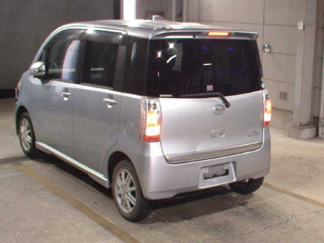 DAIHATSU TANTO EXE 2010