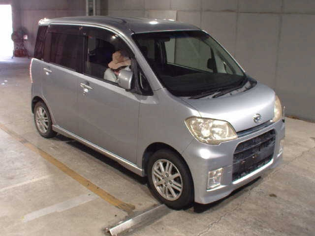 DAIHATSU TANTO EXE 2010
