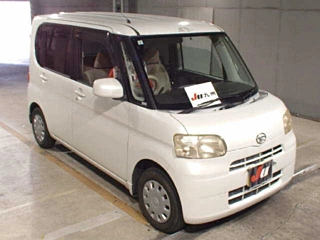 DAIHATSU TANTO 2009