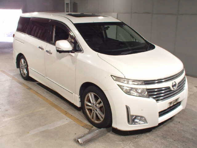 NISSAN ELGRAND 2010