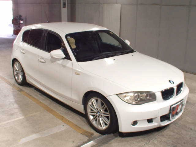 BMW 1 SERIES 2010