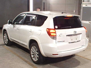 TOYOTA VANGUARD 2011