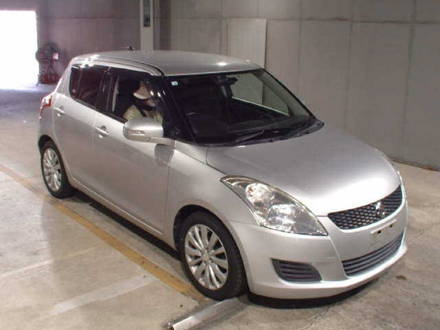 SUZUKI SWIFT 2012