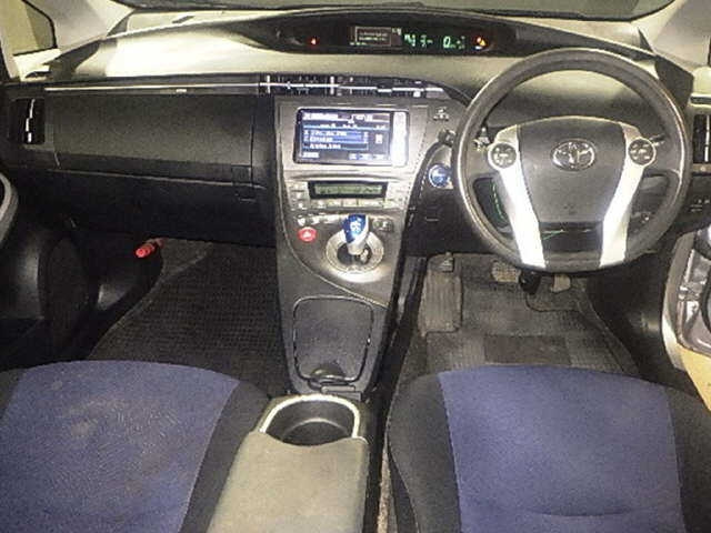TOYOTA PRIUS 2012