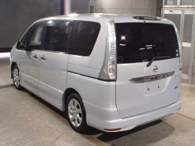 NISSAN SERENA 2012