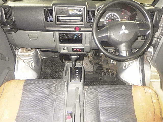 MITSUBISHI MINICAB VAN 2014