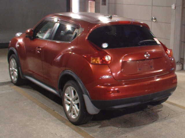 NISSAN JUKE 2012