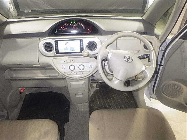 TOYOTA PORTE 2008