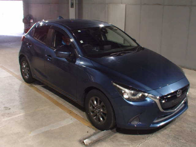 MAZDA DEMIO 2017