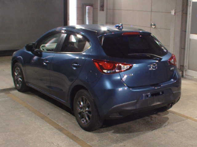 MAZDA DEMIO 2017
