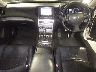 NISSAN SKYLINE 2010