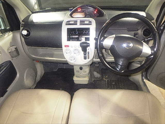 NISSAN OTTI 2010