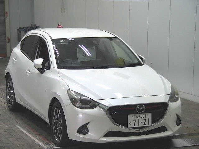 MAZDA DEMIO 2015
