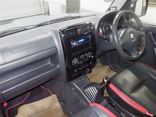 SUZUKI JIMNY 2012