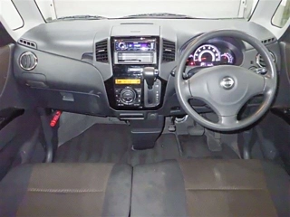NISSAN ROOX 2010