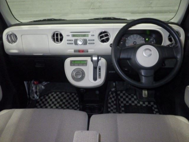 DAIHATSU MIRA 2010