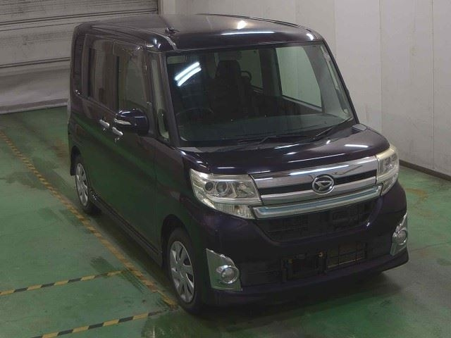 DAIHATSU TANTO 2014