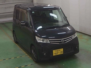 NISSAN ROOX 2010