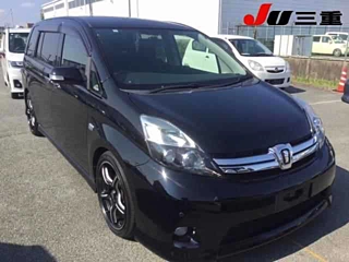 TOYOTA ISIS 2011