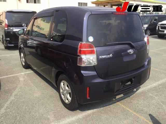 TOYOTA SPADE 2013
