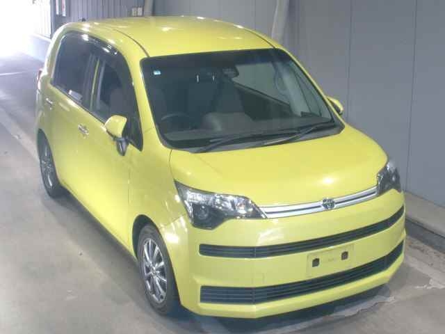 TOYOTA SPADE 2016