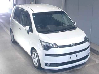 TOYOTA SPADE 2012