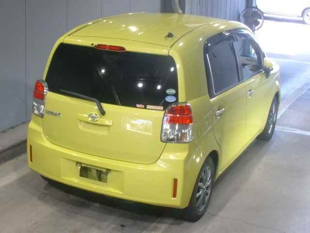 TOYOTA SPADE 2016