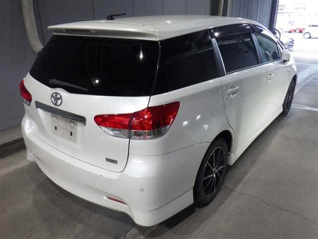 TOYOTA WISH 2009