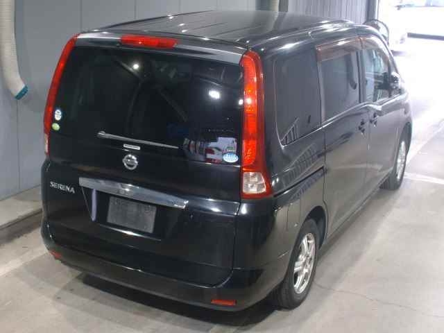 NISSAN SERENA 2010