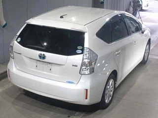 TOYOTA PRIUS ALPHA 2012