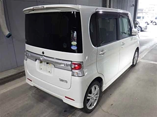 DAIHATSU TANTO 2009
