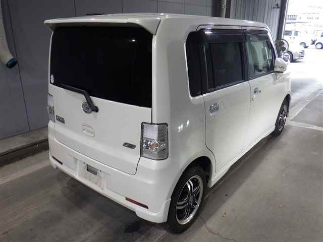 TOYOTA PIXIS SPACE 2012