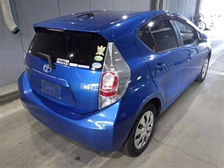 TOYOTA AQUA 2012